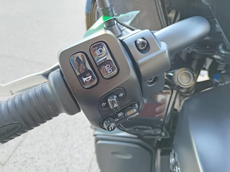 INDIAN 1768 Dark Horse 2025  1470km