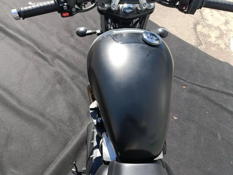 TRIUMPH 900 BRIDER A2 PNEUS NEUF REVISEE