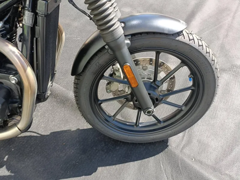 TRIUMPH 900 BRIDER A2 PNEUS NEUF REVISEE