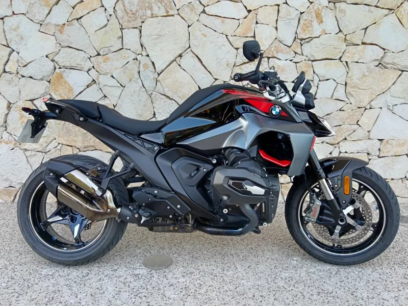 BMW 1300 R FULL PACK ET 719