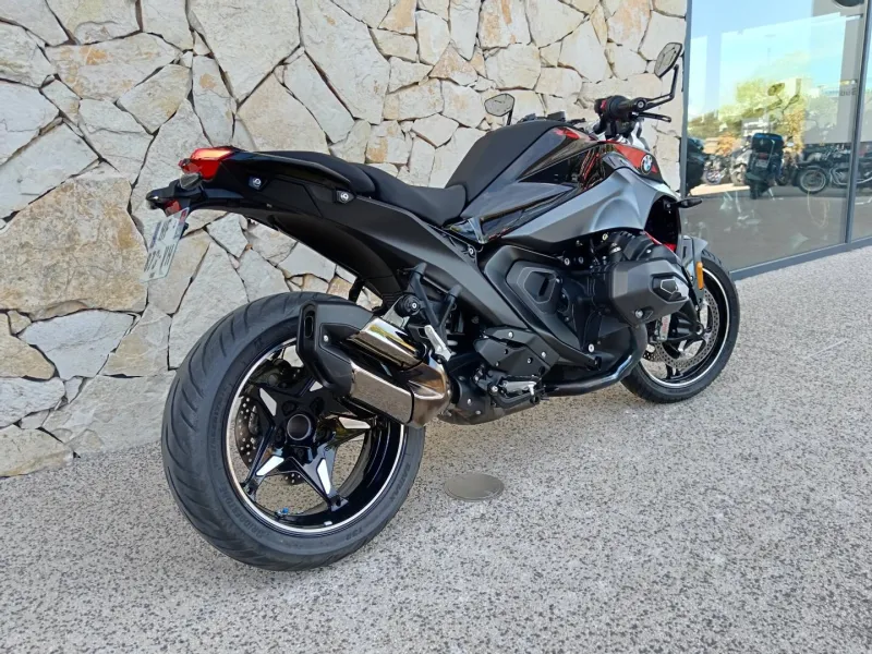 BMW 1300 R FULL PACK ET 719