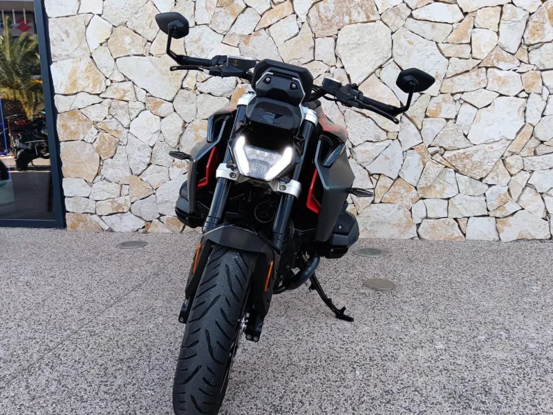 BMW 1300 R FULL PACK ET 719