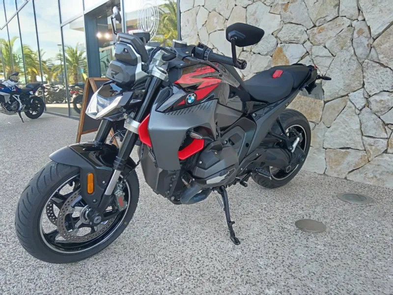BMW 1300 R FULL PACK ET 719
