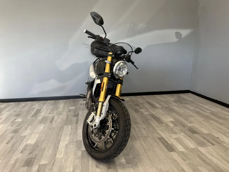 DUCATI 1100