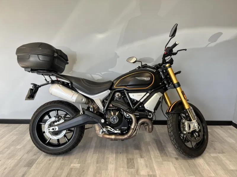 DUCATI 1100