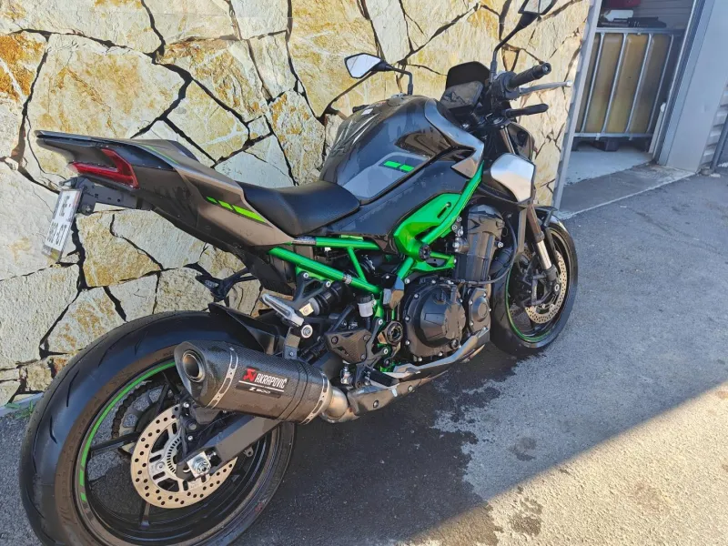 KAWASAKI 900 (Z900)
