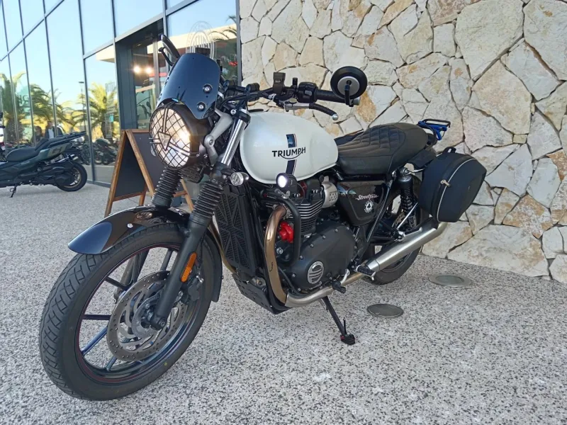 TRIUMPH 900 ABS beaucoup options
