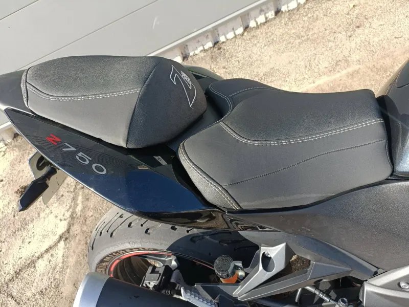 KAWASAKI 750  REVISEE,GARANTIE,A SAISIR