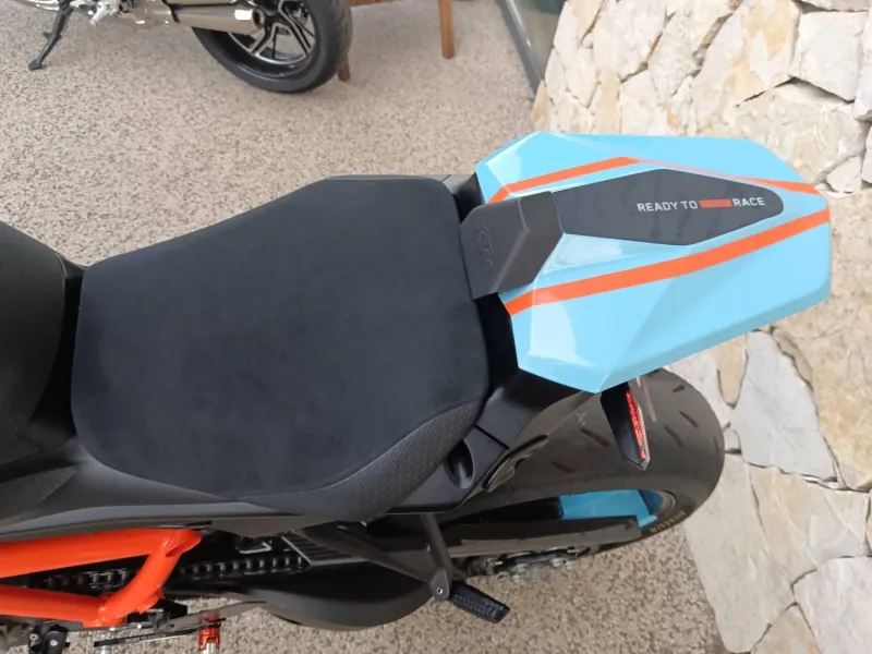 KTM 1390 R MODELE UNIQUE. + OPTIONS