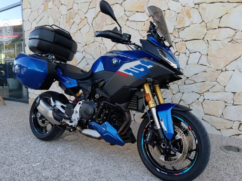 BMW 900 XR