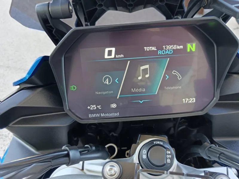 BMW 900 XR
