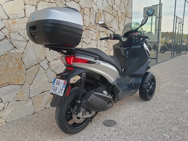 PIAGGIO MP3 300 HPE ABS ASR + option