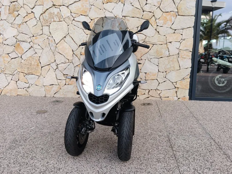 PIAGGIO MP3 300 HPE ABS ASR + option