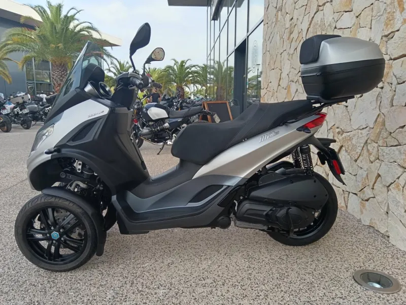 PIAGGIO MP3 300 HPE ABS ASR + option