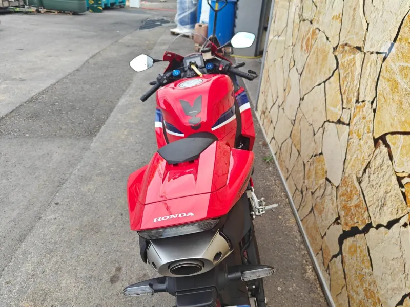 HONDA CBR 600 RR