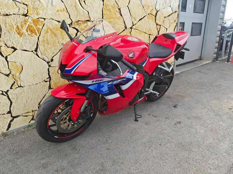 HONDA CBR 600 RR