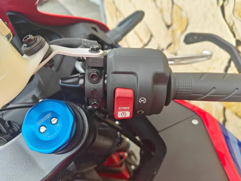 HONDA CBR 600 RR