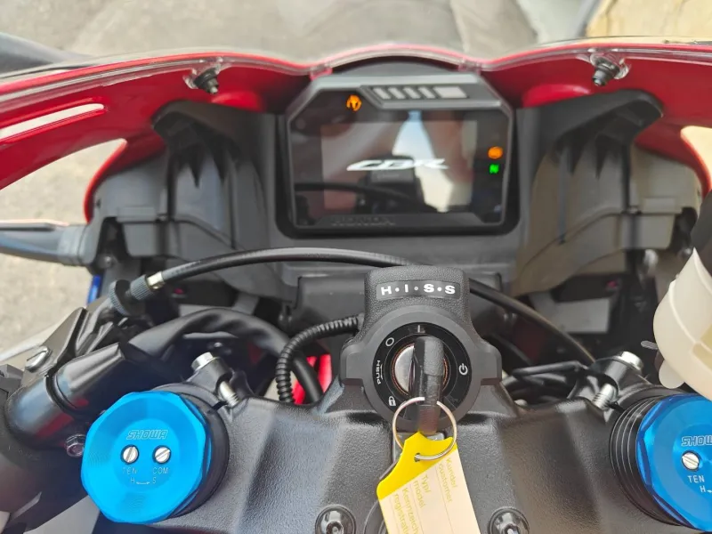 HONDA CBR 600 RR