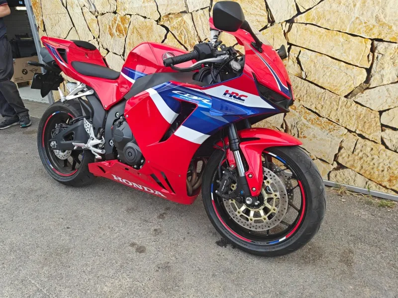 HONDA CBR 600 RR