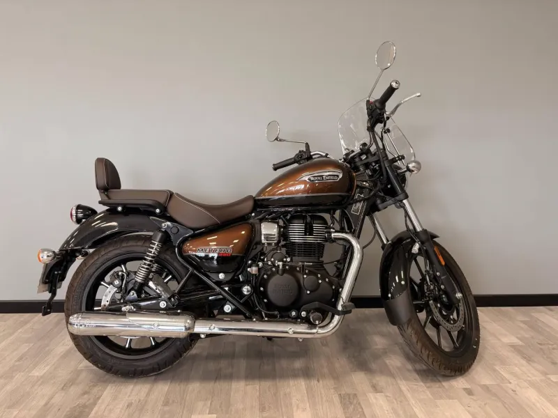 ROYAL ENFIELD Meteor 350 Supernova