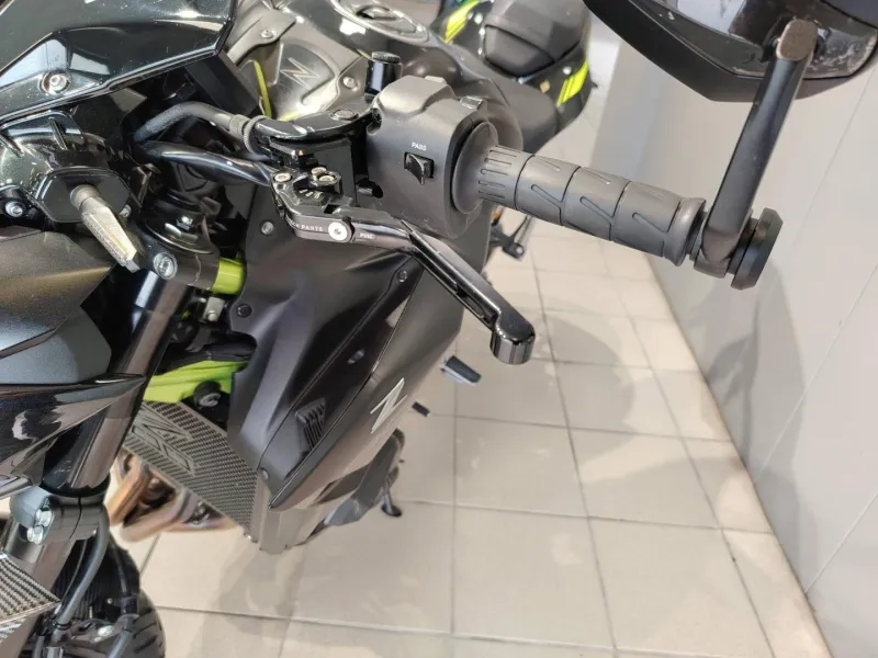 KAWASAKI 900 NBS OPTIONS A SAISIR