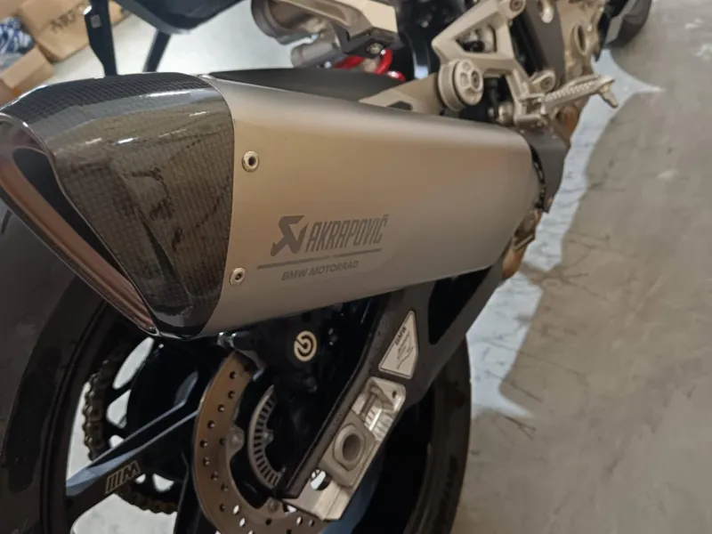 BMW 1000 R 2025