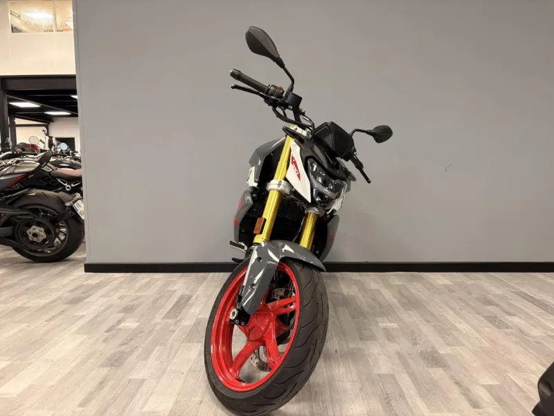 BMW G 310 R