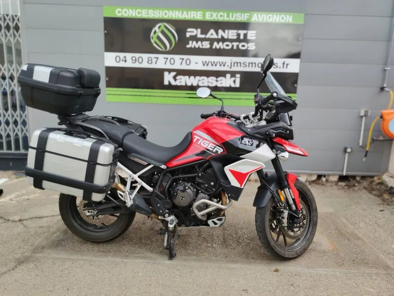 TRIUMPH 900 GT Aragón Edition BRIDABLE A2 POT AROW