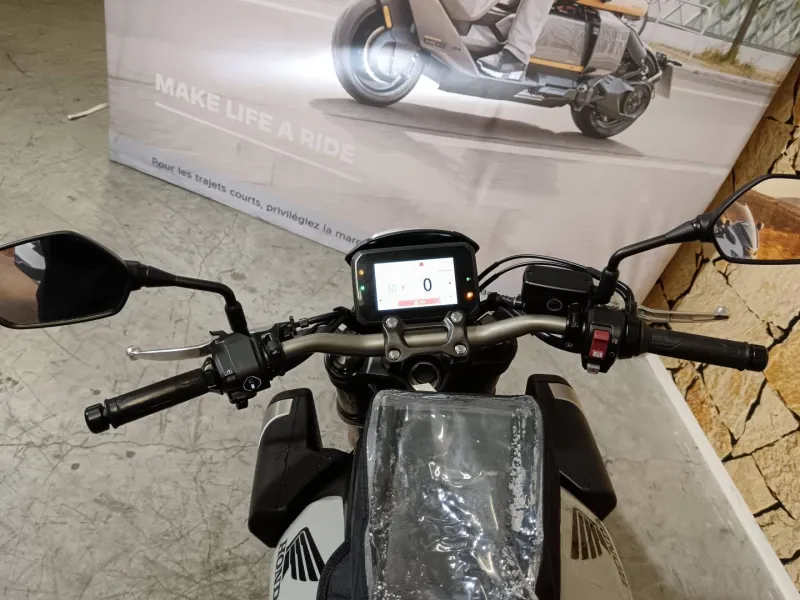 HONDA CB 650 R 2023