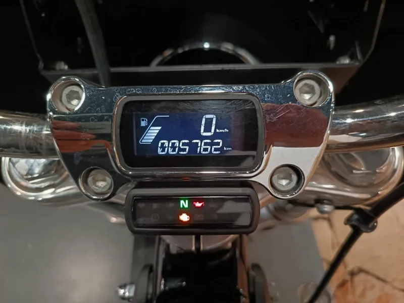 HARLEY-DAVIDSON 1745 Noir