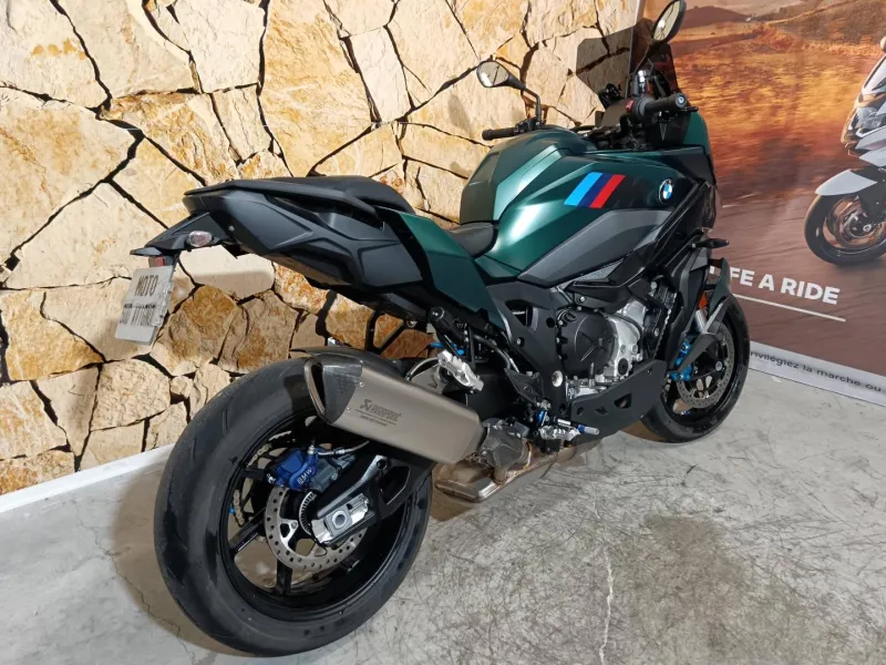 BMW M 1000 XR