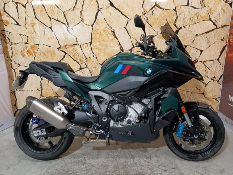 BMW M 1000 XR