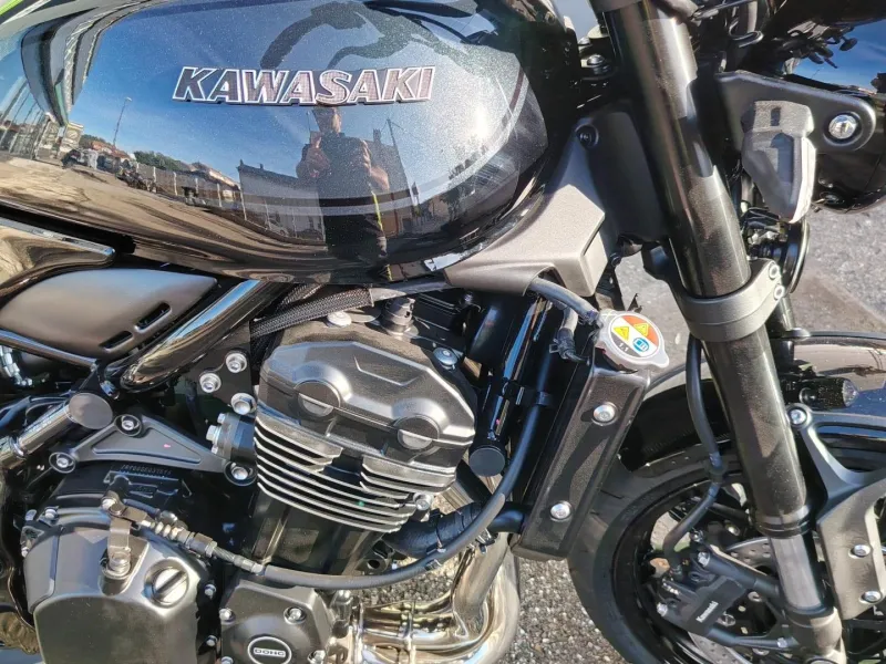 KAWASAKI 900 RS Black Ball Edition 2026 1ER MAIN GAR 29/04/2030