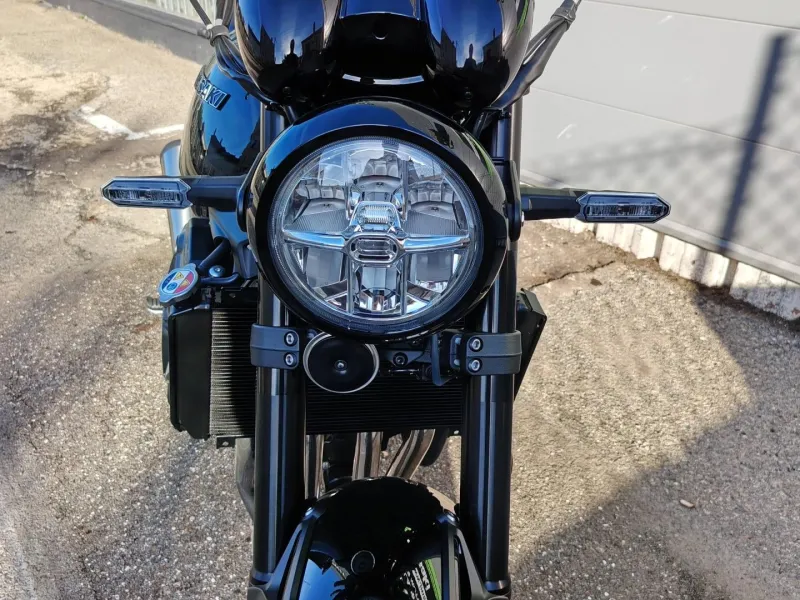 KAWASAKI 900 RS Black Ball Edition 2026 1ER MAIN GAR 29/04/2030