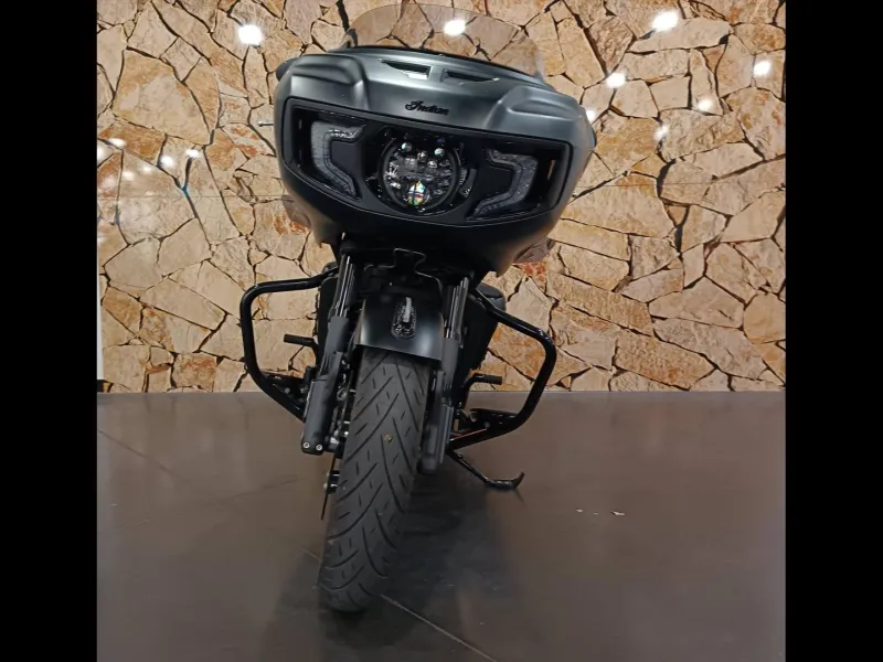 INDIAN 1768 Dark Horse 2025