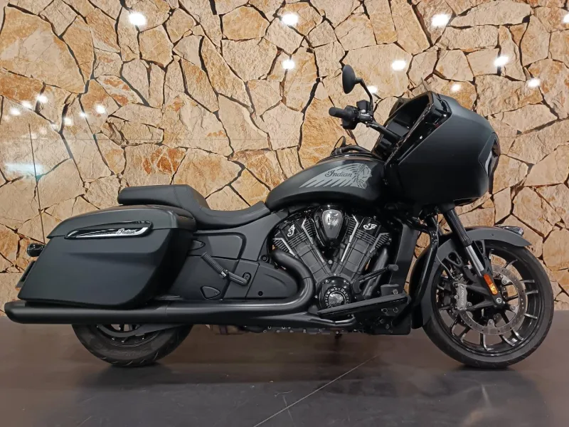 INDIAN 1768 Dark Horse 2025