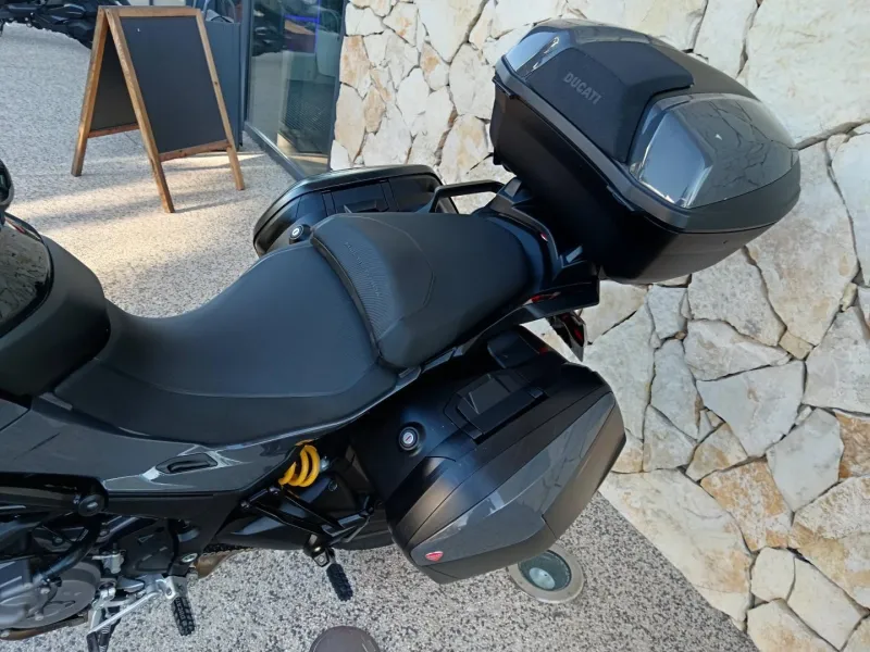 DUCATI V2 S 937 Travel