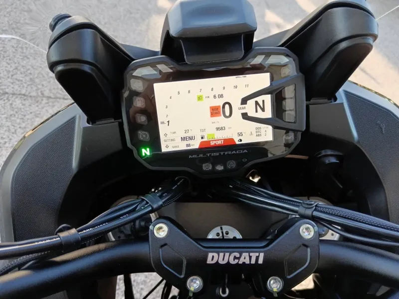 DUCATI V2 S 937 Travel
