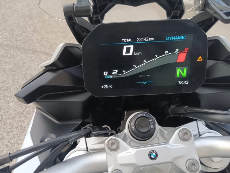 BMW 900 XR A2