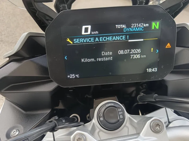BMW 900 XR A2