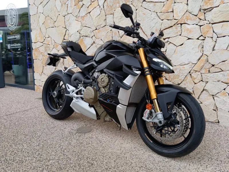 DUCATI 1103  V4 S 2023. 60 km réel