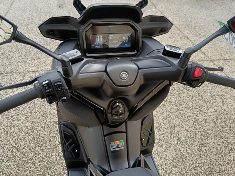 YAMAHA 300 Tech MAX+ 2025 + options