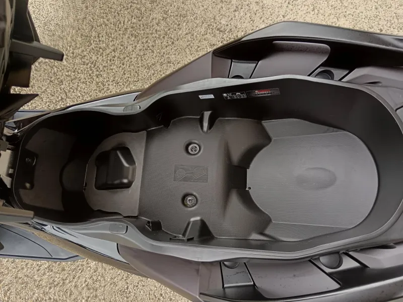 YAMAHA 300 Tech MAX+ 2025 + options
