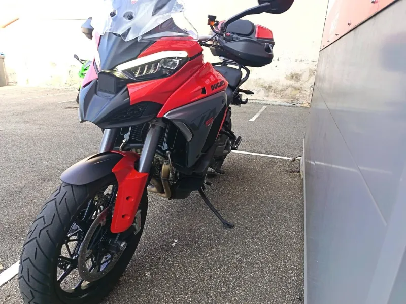 DUCATI V4 S 1ERE MAIN (Ex Démo) + Top Case