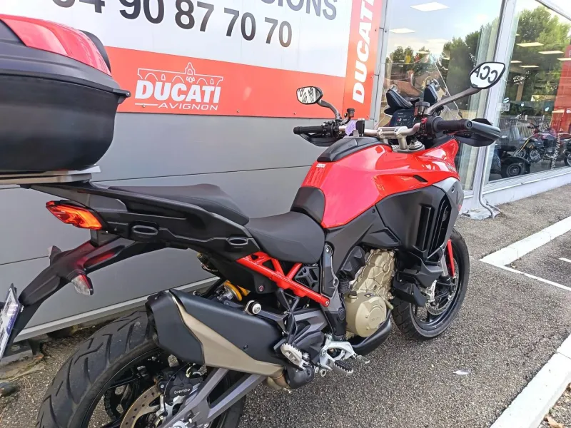 DUCATI V4 S 1ERE MAIN (Ex Démo) + Top Case