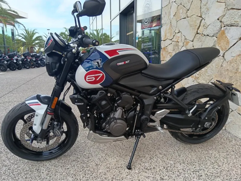 TRIUMPH 660 82cv Tribute Edition