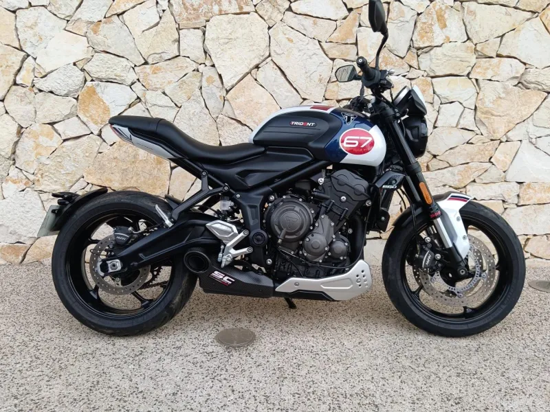 TRIUMPH 660 82cv Tribute Edition