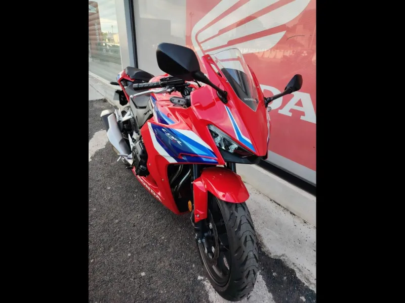 HONDA CBR 500 R E-Clutch 2026