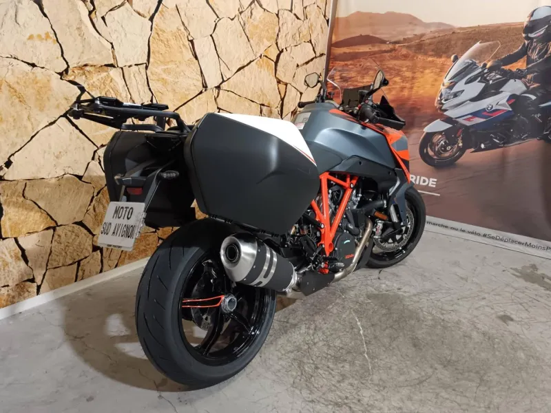KTM SuperDuke GT 1290