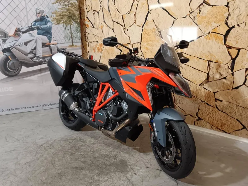 KTM SuperDuke GT 1290